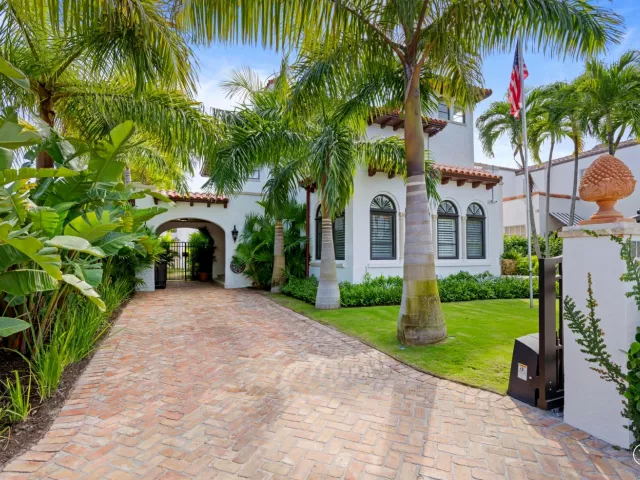 Продажа дома по адресу 112 Roosevelt Place - фото 9041512