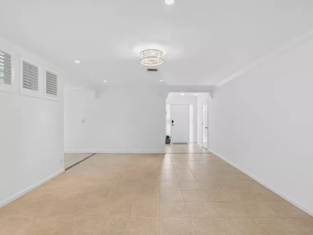 Продажа дома по адресу 201 Del Rio Boulevard - фото 9039231