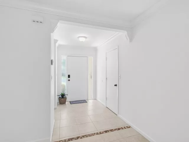 Продажа дома по адресу 201 Del Rio Boulevard - фото 9039233