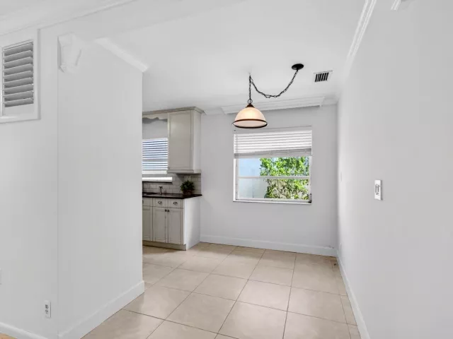 Продажа дома по адресу 201 Del Rio Boulevard - фото 9039235