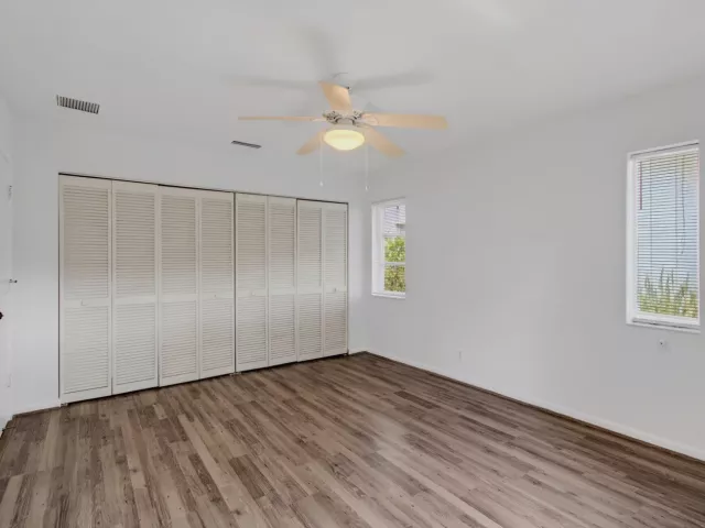 Продажа дома по адресу 201 Del Rio Boulevard - фото 9039243