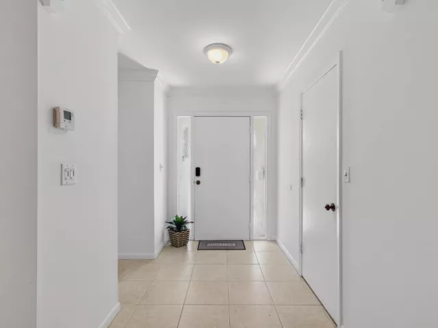 Продажа дома по адресу 201 Del Rio Boulevard - фото 9039222