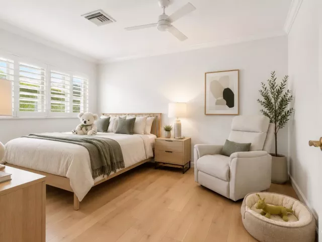 Продажа дома по адресу 2110 NE 55th Street - фото 8912774