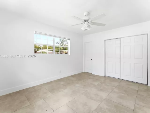 Продажа дома по адресу 14731 NE 8th Ct - фото 8924738