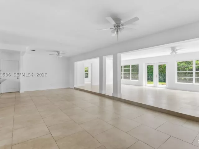Продажа дома по адресу 14731 NE 8th Ct - фото 8924741