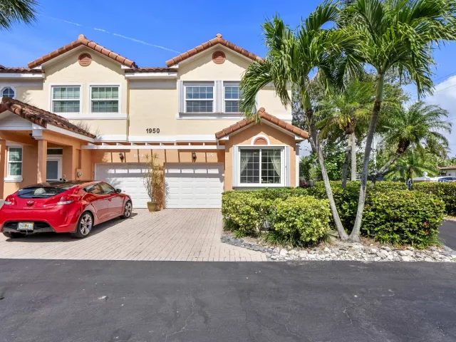 Продажа дома по адресу 1950 Ne 7th St 105 - фото 9358479