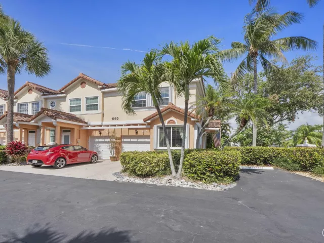 Продажа дома по адресу 1950 Ne 7th St 105 - фото 9358480