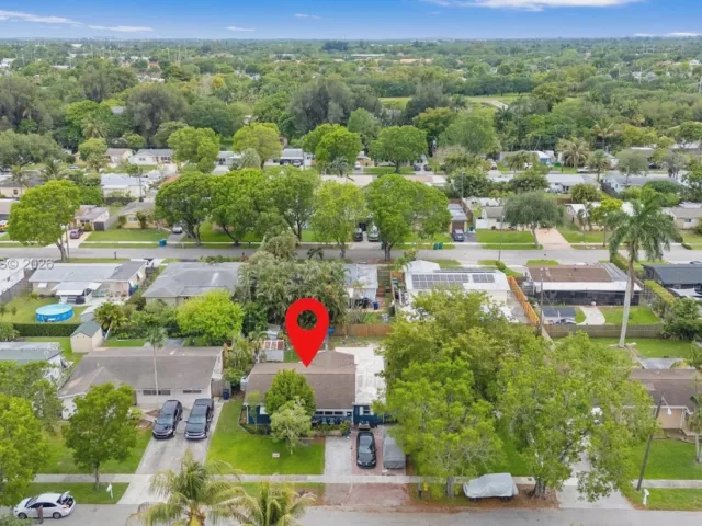 Продажа дома по адресу 9452 SW 52nd Ct - фото 7670214