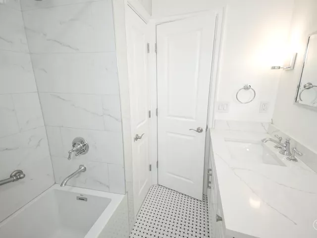 Продажа дома по адресу 3216 Karen Drive - фото 9380970