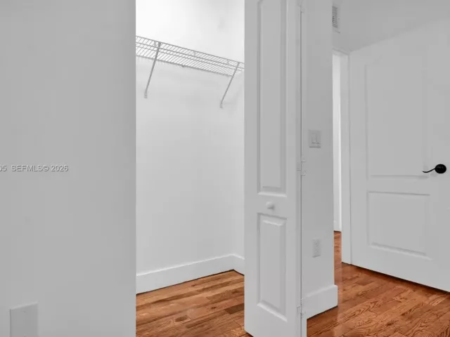 Продажа дома по адресу 1924 SE 21st Ct - фото 7674410