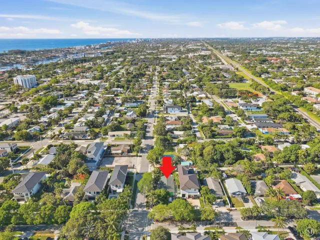 Продажа дома по адресу 502 SE 3rd Avenue - фото 9354141