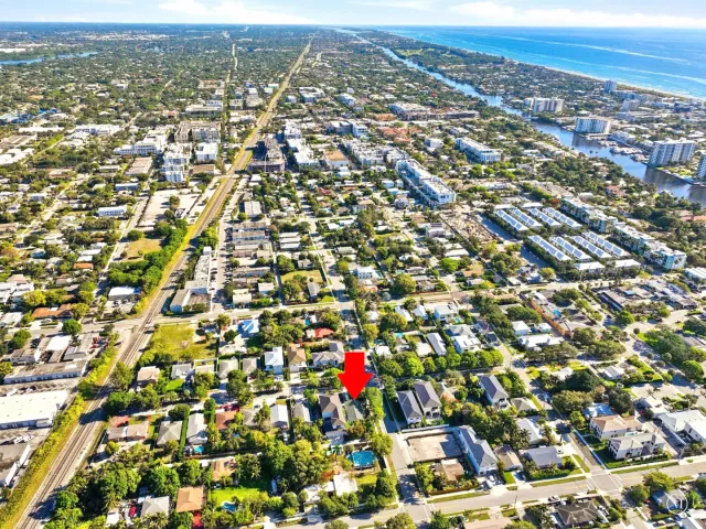 Продажа дома по адресу 502 SE 3rd Avenue - фото 9354142