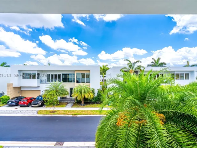 Продажа дома по адресу 10267 NW 75th Ter - фото 9023592