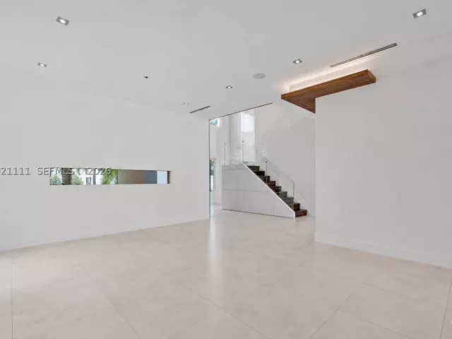 Продажа дома по адресу 10267 NW 75th Ter - фото 9023643