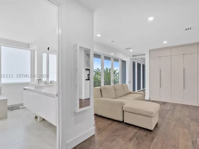 Продажа дома по адресу 10267 NW 75th Ter - фото 9023671
