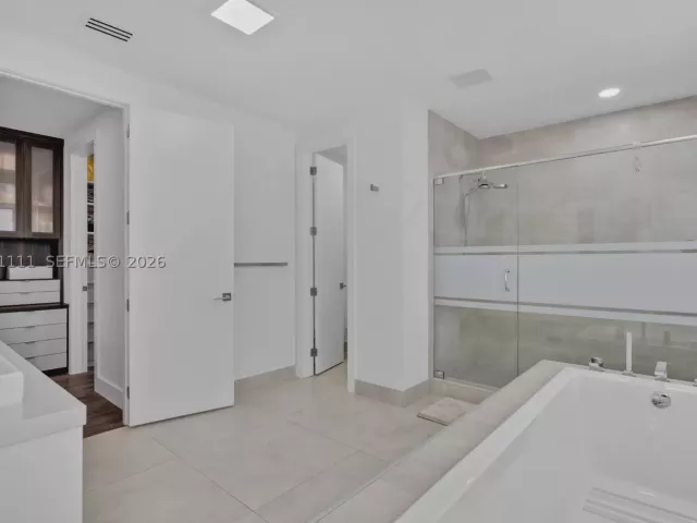 Продажа дома по адресу 10267 NW 75th Ter - фото 9023678