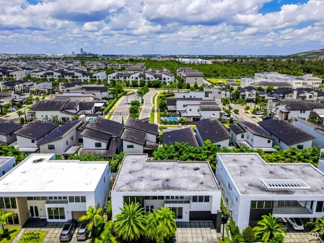 Продажа дома по адресу 10267 NW 75th Ter - фото 9023695