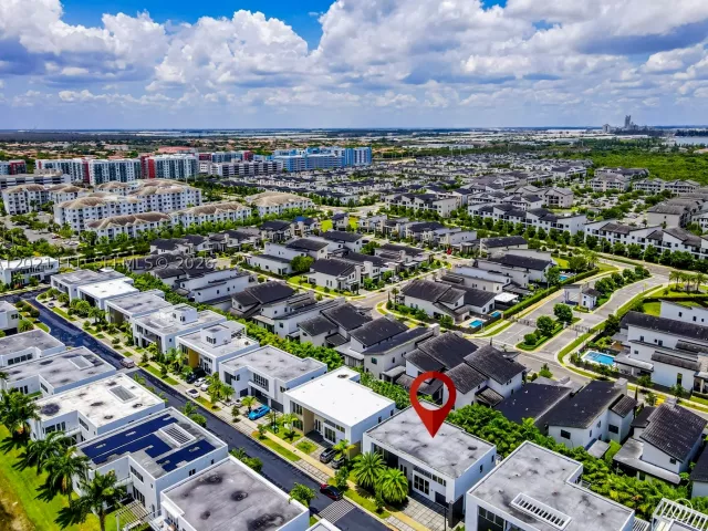 Продажа дома по адресу 10267 NW 75th Ter - фото 9023696