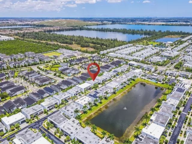 Продажа дома по адресу 10267 NW 75th Ter - фото 9023700