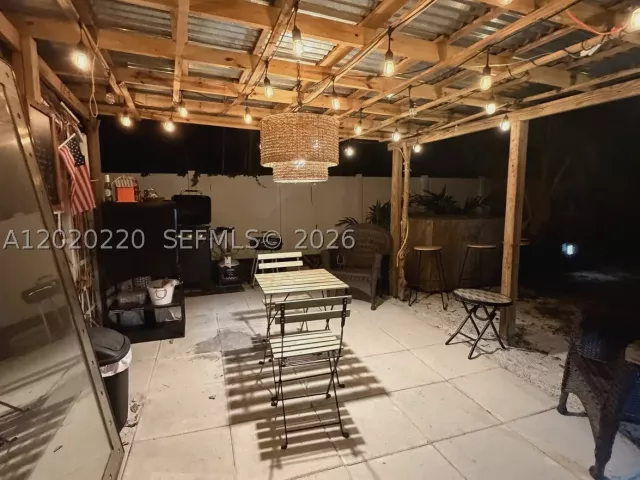 Продажа дома по адресу 2726 Taylor St - фото 9003768