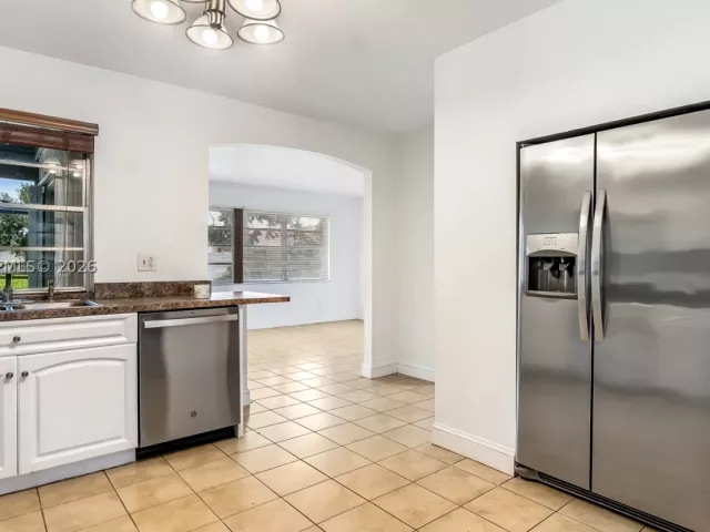 Продажа дома по адресу 500 NW 96th Ter - фото 9041314