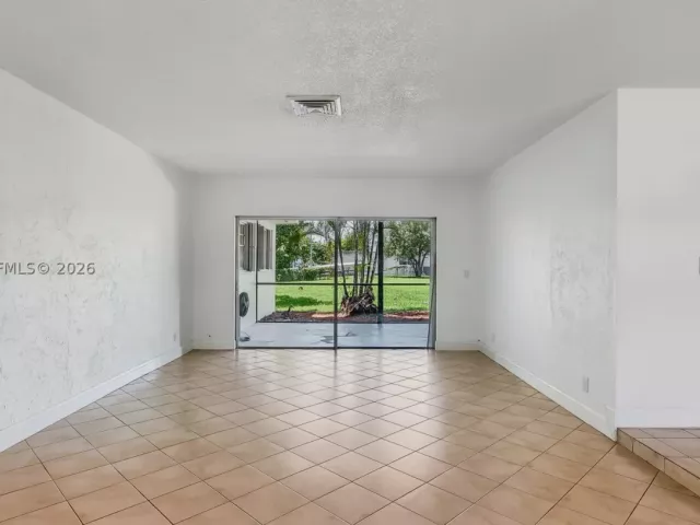 Продажа дома по адресу 500 NW 96th Ter - фото 9300874