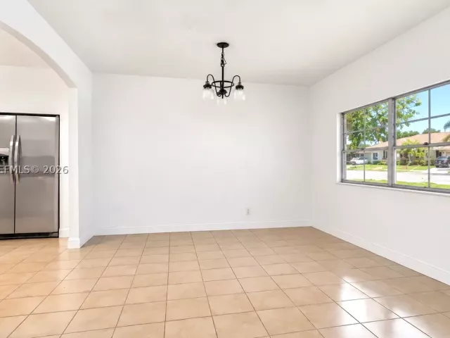 Продажа дома по адресу 500 NW 96th Ter - фото 9300877