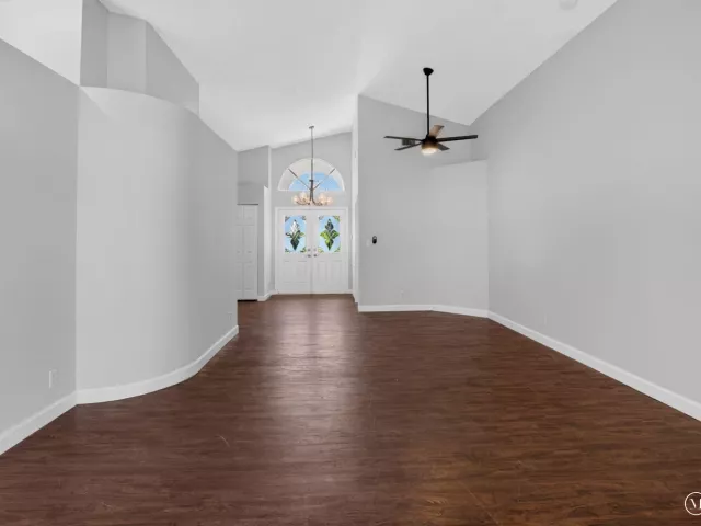 Продажа дома по адресу 7550 Ironbridge Circle - фото 9356726