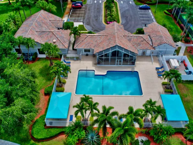 Продажа дома по адресу 7550 Ironbridge Circle - фото 9356759