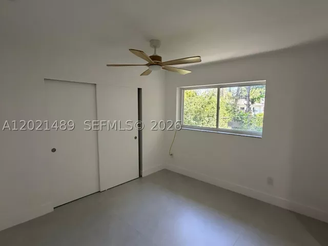 Продажа дома по адресу 840 NW 67th St - фото 8920927