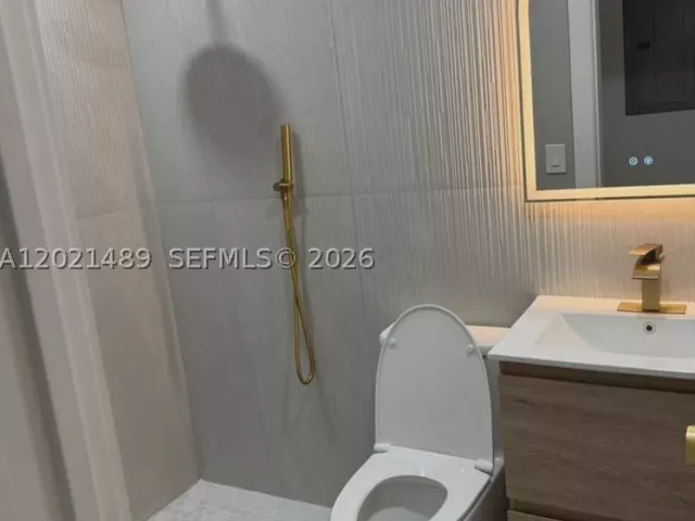 Продажа дома по адресу 840 NW 67th St - фото 8920929