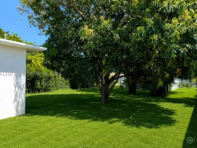 Продажа дома по адресу 840 NW 67th St - фото 8920919