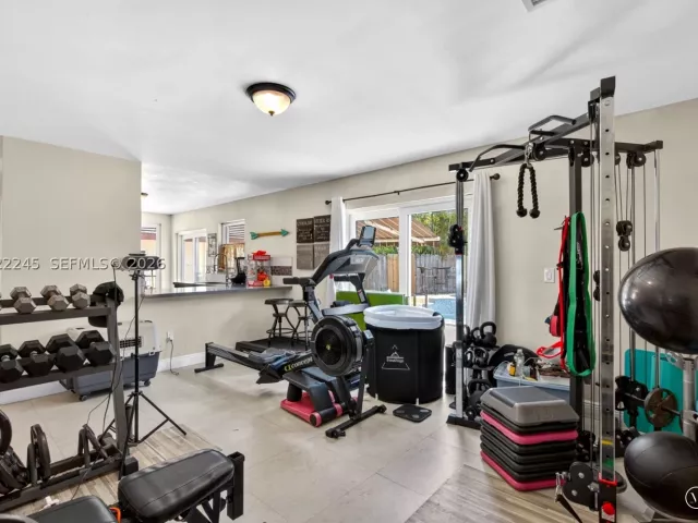 Продажа дома по адресу 15530 SW 59th St - фото 9275822