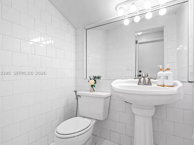 Продажа дома по адресу 15530 SW 59th St - фото 9275829