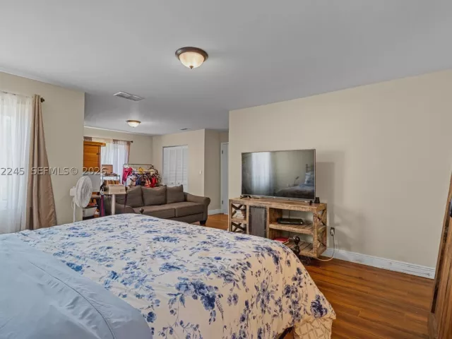 Продажа дома по адресу 15530 SW 59th St - фото 9275837