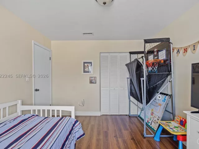 Продажа дома по адресу 15530 SW 59th St - фото 9275842