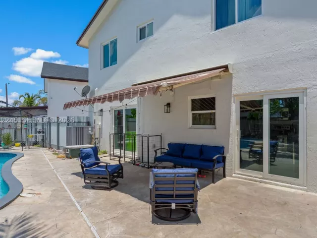 Продажа дома по адресу 15530 SW 59th St - фото 9275848