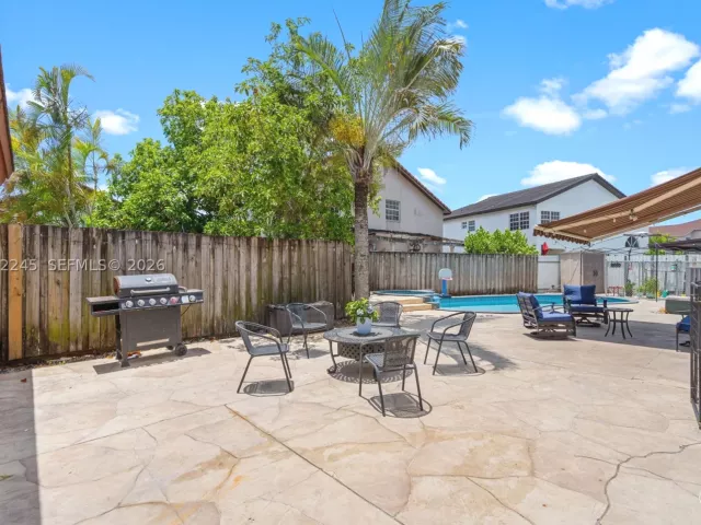 Продажа дома по адресу 15530 SW 59th St - фото 9275851