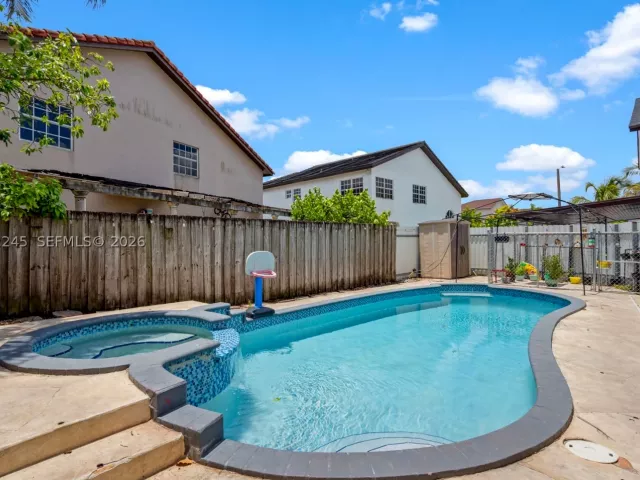 Продажа дома по адресу 15530 SW 59th St - фото 9275852