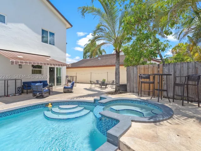Продажа дома по адресу 15530 SW 59th St - фото 9275855