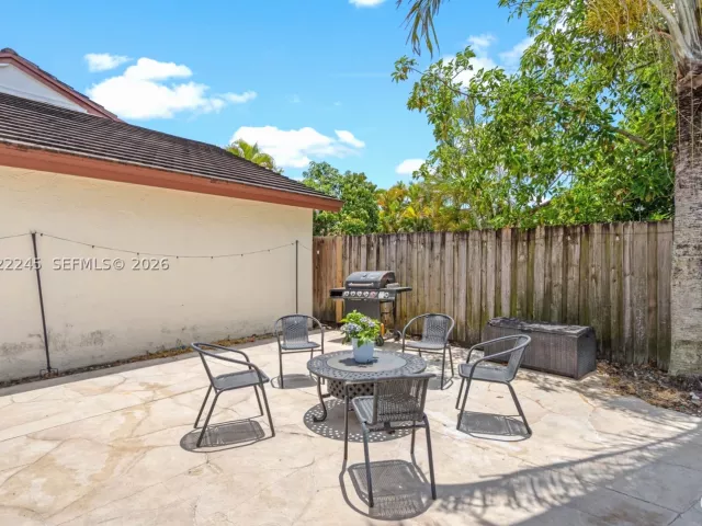 Продажа дома по адресу 15530 SW 59th St - фото 9275857