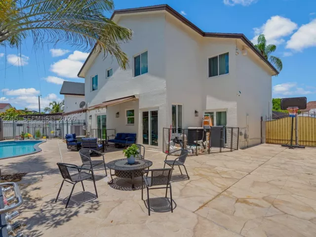 Продажа дома по адресу 15530 SW 59th St - фото 9275858