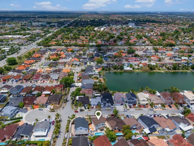 Продажа дома по адресу 15530 SW 59th St - фото 9275867