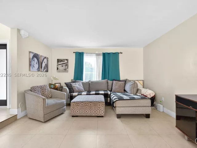 Продажа дома по адресу 15530 SW 59th St - фото 9275818