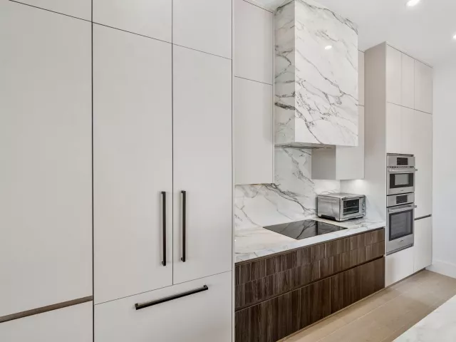 Продажа дома по адресу 5768 NW 39th Avenue - фото 8916916