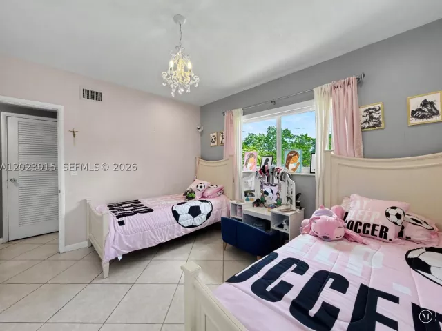 Продажа дома по адресу 8331 SW 100th St - фото 8923152