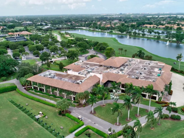 Продажа дома по адресу 7940 La Mirada Drive - фото 8970814