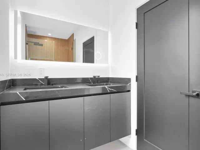 Продажа дома по адресу 5116 NW 3rd Ave - фото 7687922