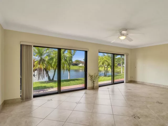 Продажа дома по адресу 2105 SW 17th Circle - фото 9044457