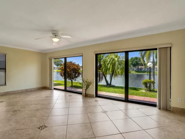 Продажа дома по адресу 2105 SW 17th Circle - фото 9044459